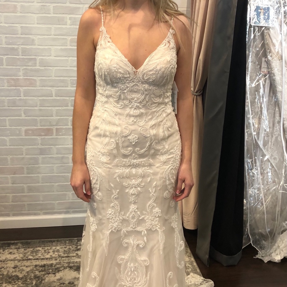 Beautiful Ivory Wedding Dress- Brand new w/ tags!